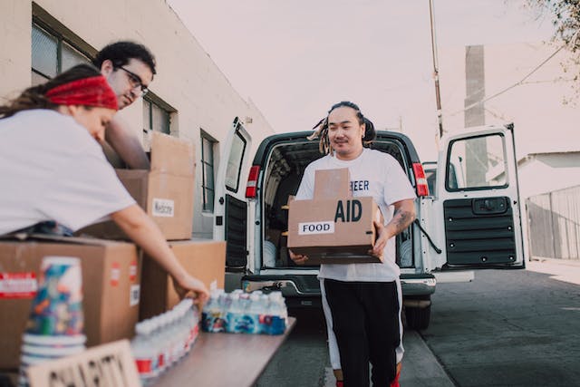 volunteering as a family is a great way to reinvent holiday traditions.